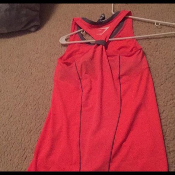 Gymshark tie back workout tank top, built in bra - Picture 4 of 4